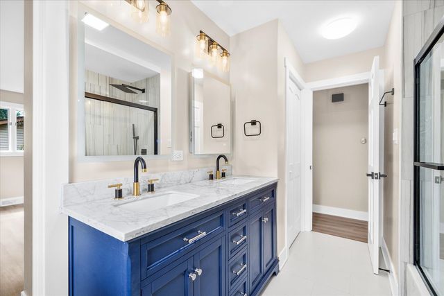 807 Division Street, Lisle, IL 60532