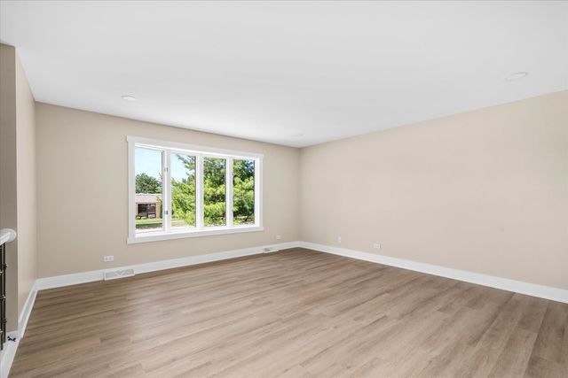 807 Division Street, Lisle, IL 60532