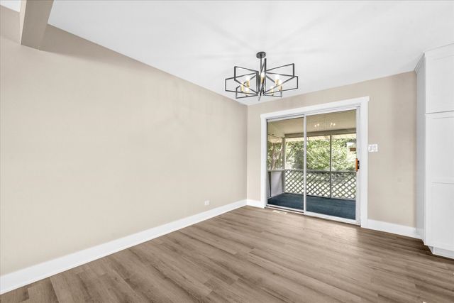 807 Division Street, Lisle, IL 60532