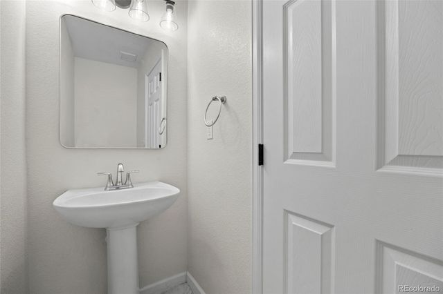 22130 E Berry Place, Aurora, CO 80015