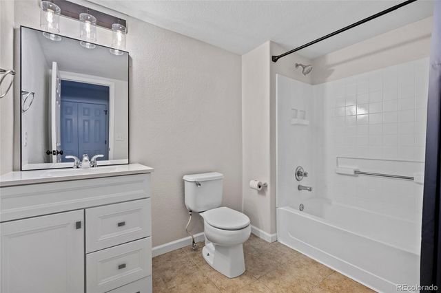 22130 E Berry Place, Aurora, CO 80015