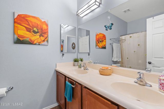 7569 E Picket Fence Lane, Tucson, AZ 85756