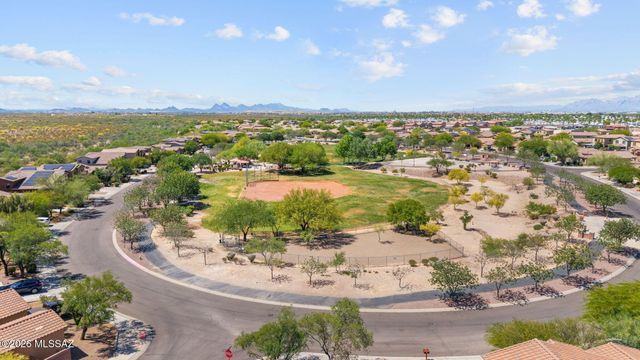 7569 E Picket Fence Lane, Tucson, AZ 85756