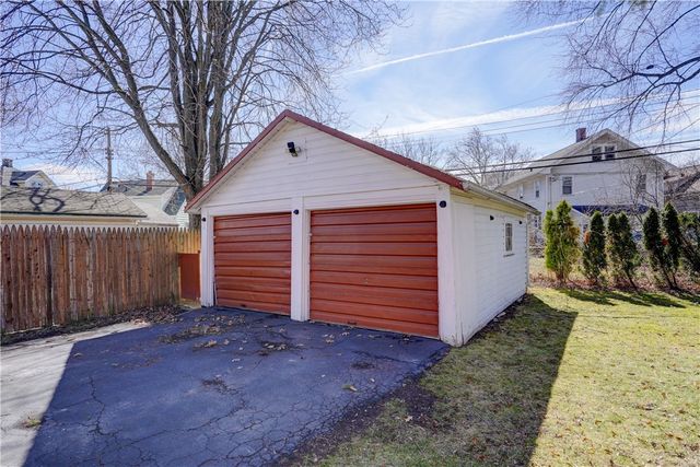 65 Devon Road, Rochester, NY 14619