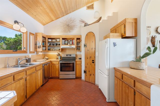 1 Monte Alto Way, Santa Fe, NM 87508