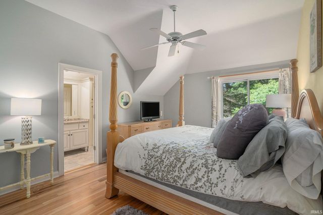 51576 Autumn Ridge Drive, Granger, IN 46530