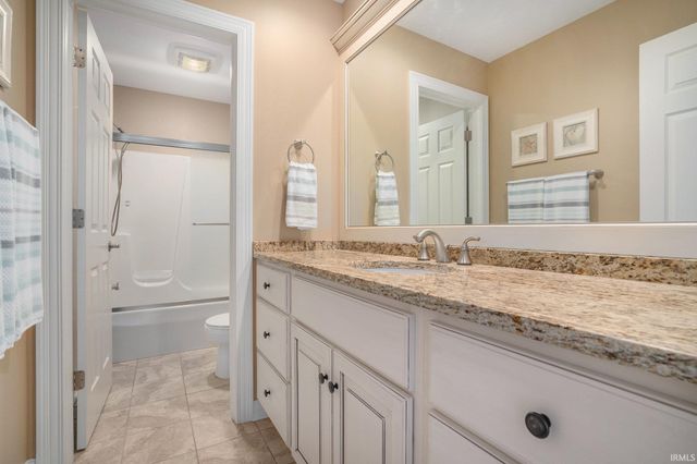 51576 Autumn Ridge Drive, Granger, IN 46530