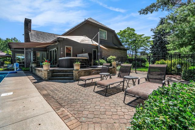 51576 Autumn Ridge Drive, Granger, IN 46530