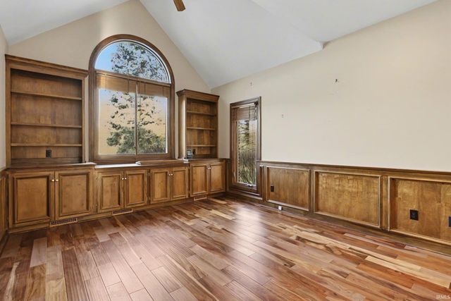 51576 Autumn Ridge Drive, Granger, IN 46530