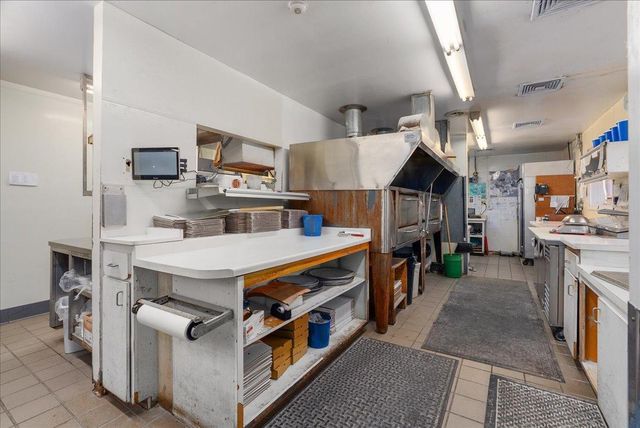 1230 N Knowles Avenue, New Richmond, WI 54017