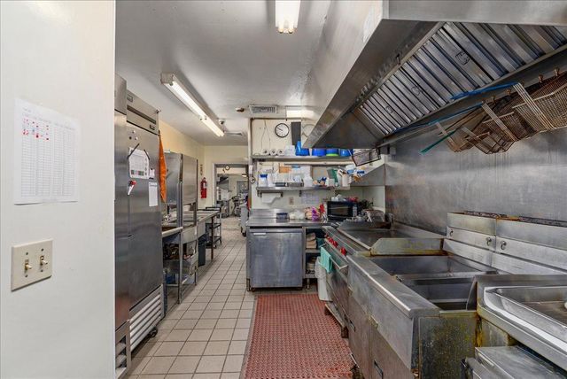 1230 N Knowles Avenue, New Richmond, WI 54017