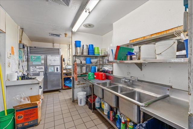 1230 N Knowles Avenue, New Richmond, WI 54017