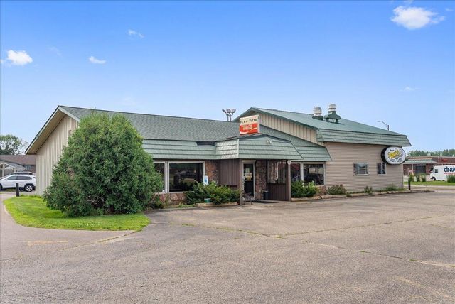 1230 N Knowles Avenue, New Richmond, WI 54017