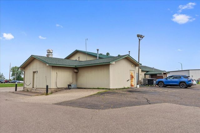 1230 N Knowles Avenue, New Richmond, WI 54017