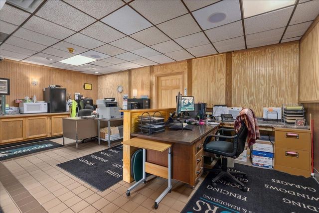 1230 N Knowles Avenue, New Richmond, WI 54017