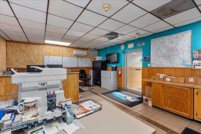 1230 N Knowles Avenue, New Richmond, WI 54017