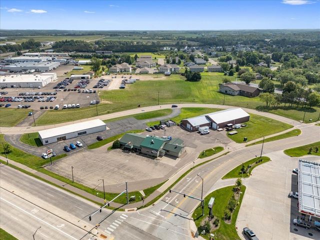 1230 N Knowles Avenue, New Richmond, WI 54017