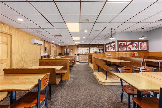 1230 N Knowles Avenue, New Richmond, WI 54017