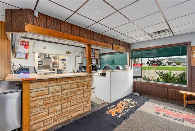 1230 N Knowles Avenue, New Richmond, WI 54017