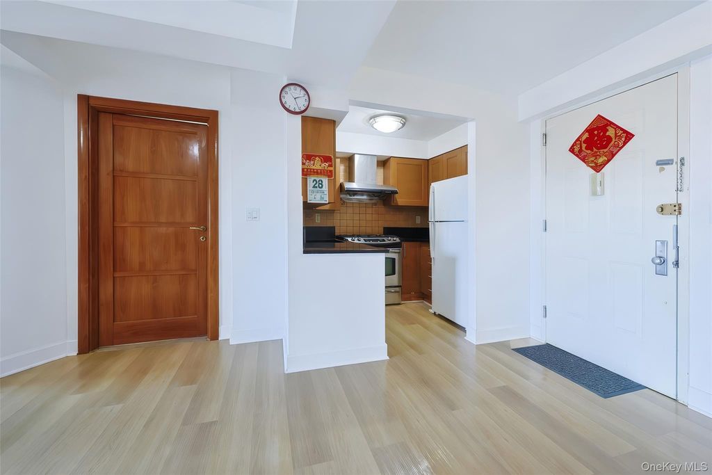 14022 Beech Avenue, Flushing, NY 11355 — photo 2