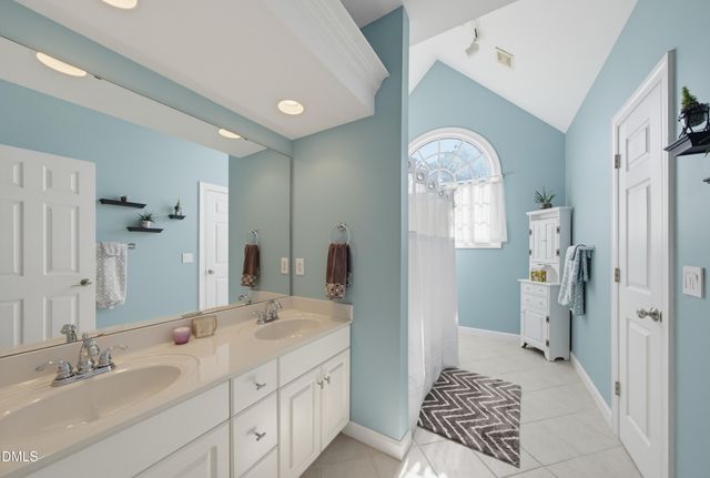 121 Dutch Hill Road, Holly Springs, NC 27540