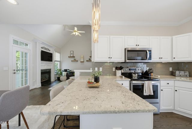 121 Dutch Hill Road, Holly Springs, NC 27540