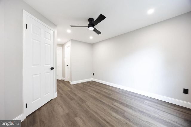 6034 NETHERTON ST, Centreville, VA 20120