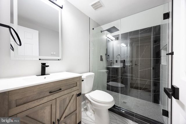6034 NETHERTON ST, Centreville, VA 20120