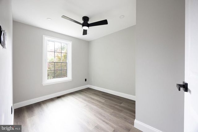 6034 NETHERTON ST, Centreville, VA 20120