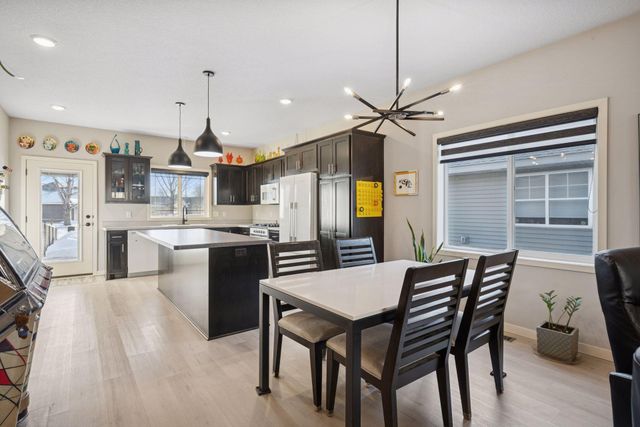 706 Roosevelt Street S, Cambridge, MN 55008