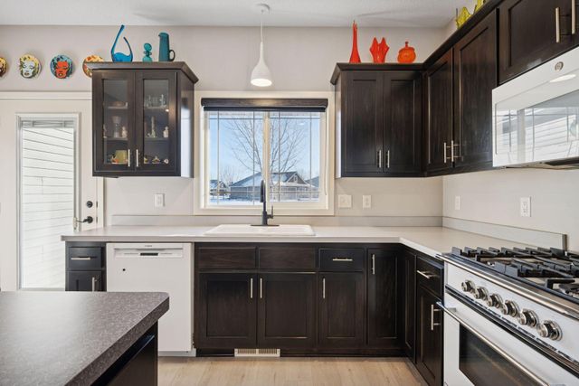 706 Roosevelt Street S, Cambridge, MN 55008