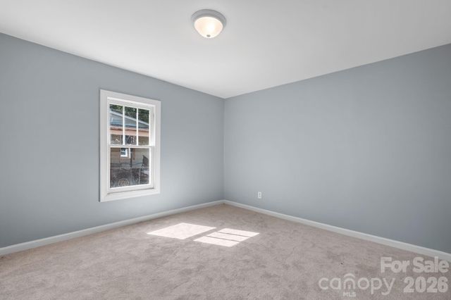 728 21st Street SW, Hickory, NC 28602
