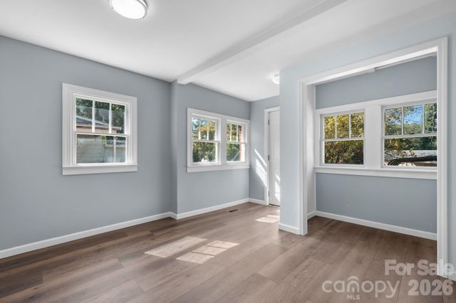 728 21st Street SW, Hickory, NC 28602