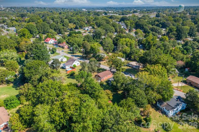 728 21st Street SW, Hickory, NC 28602
