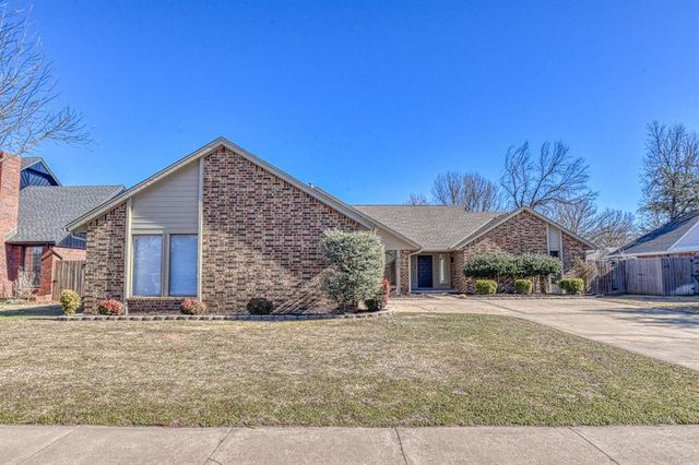 505 Golden Oaks Drive, Norman, OK 73072