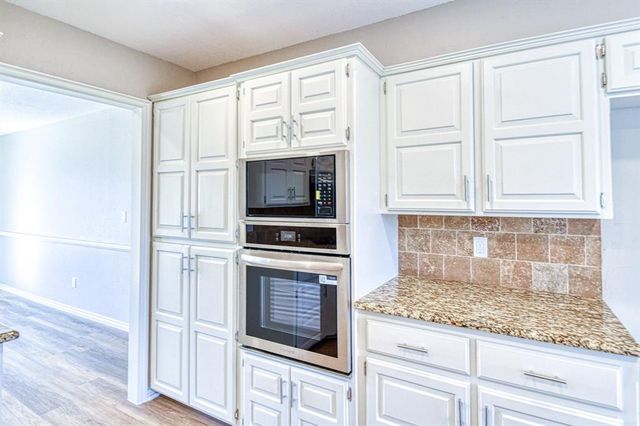 505 Golden Oaks Drive, Norman, OK 73072