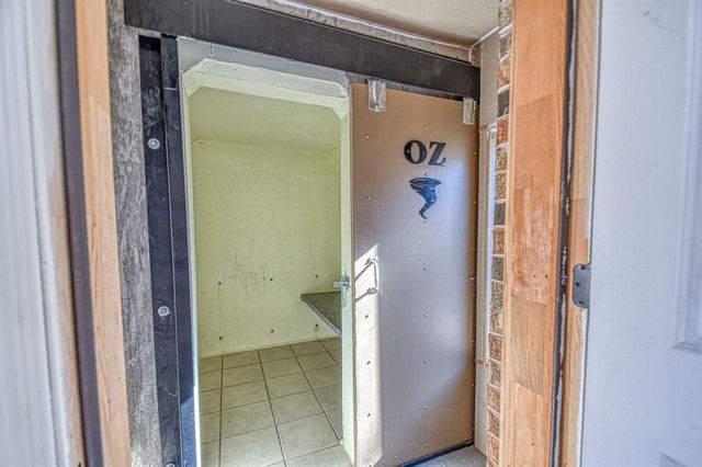 505 Golden Oaks Drive, Norman, OK 73072