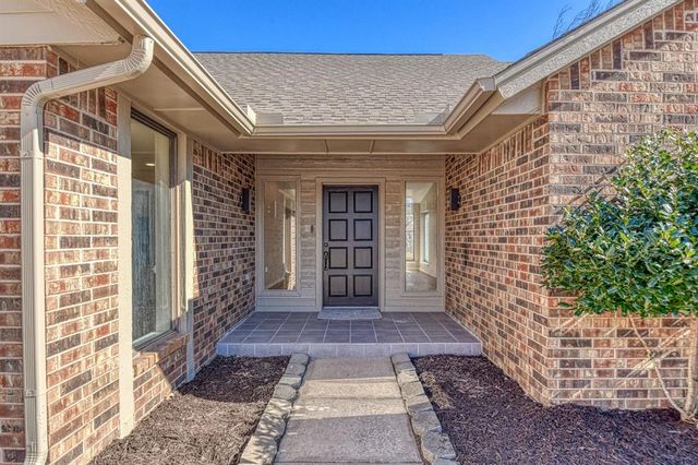 505 Golden Oaks Drive, Norman, OK 73072