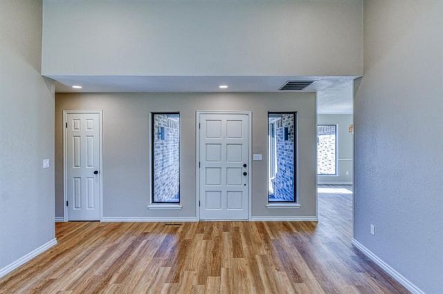 505 Golden Oaks Drive, Norman, OK 73072