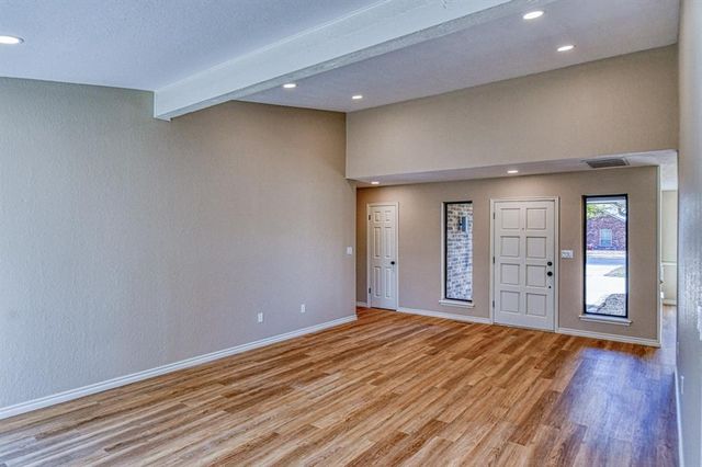 505 Golden Oaks Drive, Norman, OK 73072