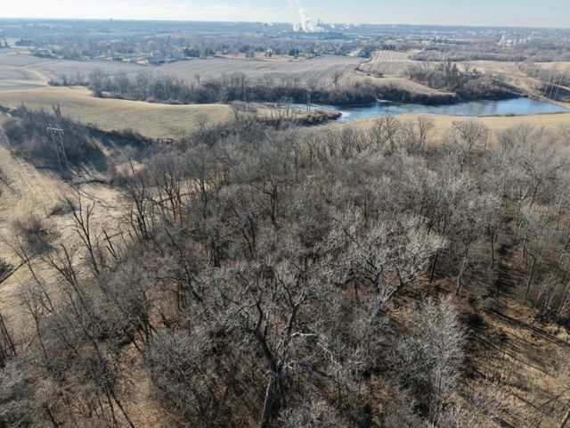 TBD Sunshine Street SW, Cedar Rapids, IA 52404