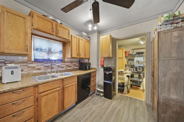 613 Backus Street, Jackson, MI 49202