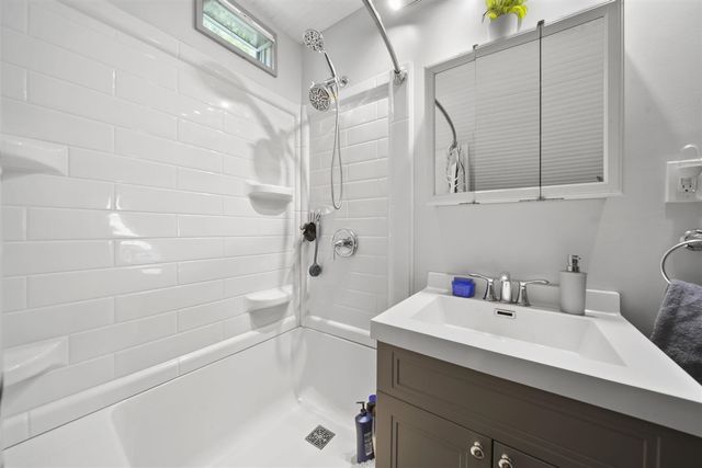 613 Backus Street, Jackson, MI 49202