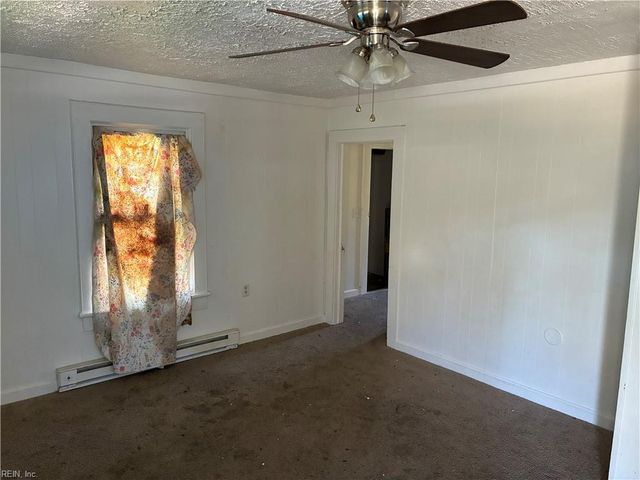 66 Nicholson ST, Portsmouth, VA 23702