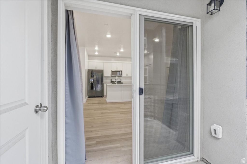 Image 17 of property listing at 475 W 60 S #L202, Providence, UT 84332