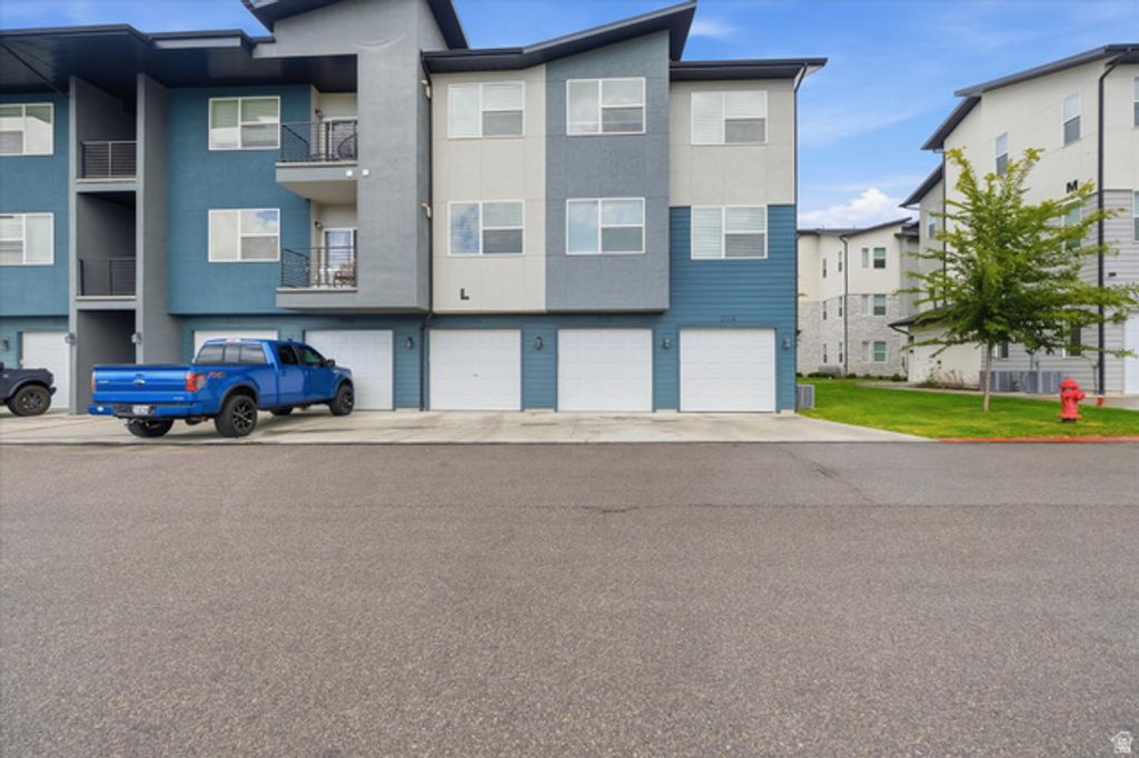 Image 22 of property listing at 475 W 60 S #L202, Providence, UT 84332