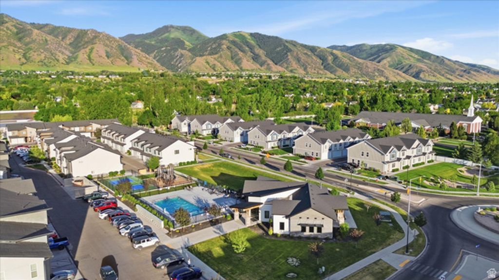 Image 25 of property listing at 475 W 60 S #L202, Providence, UT 84332