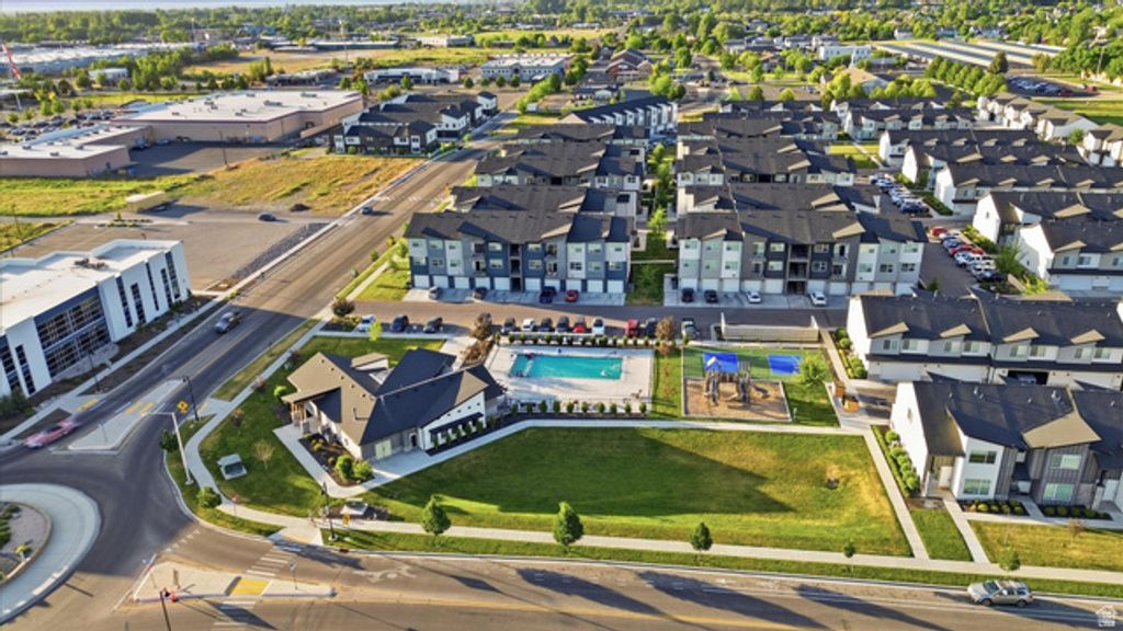 Image 27 of property listing at 475 W 60 S #L202, Providence, UT 84332