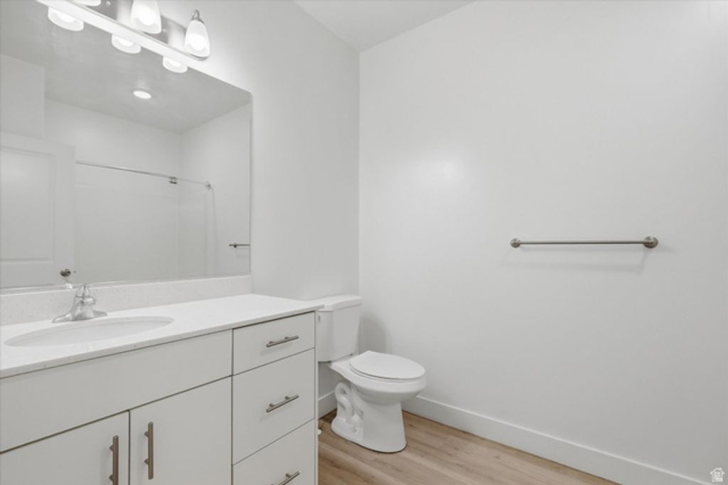 Image 10 of property listing at 475 W 60 S #L202, Providence, UT 84332