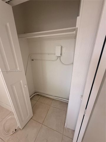 3701 NW 24th Ave 4, Miami, FL 33142